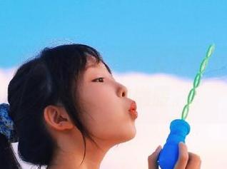 在线看www.17，反正是个好机会，顺便伸伸懒腰。