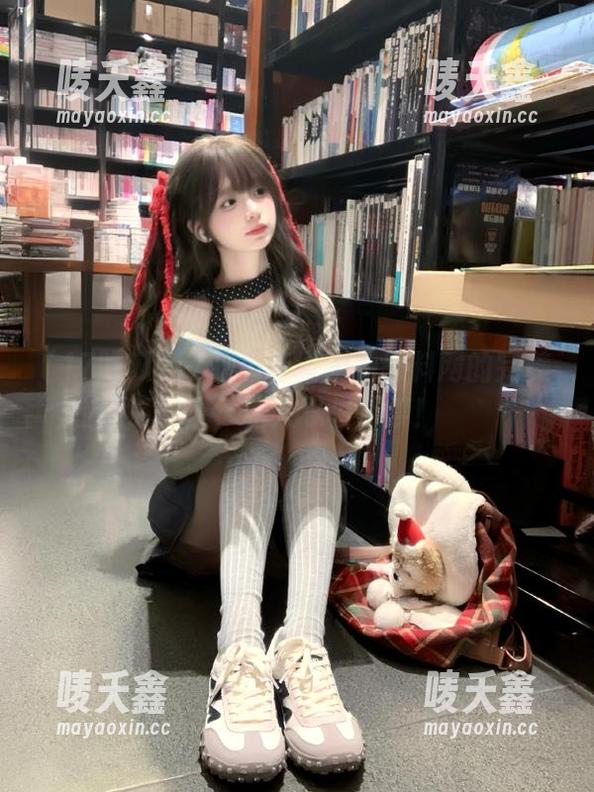 17吃瓜 17吃瓜苹果版和黑料网的完美配合,让人忍俊不禁!