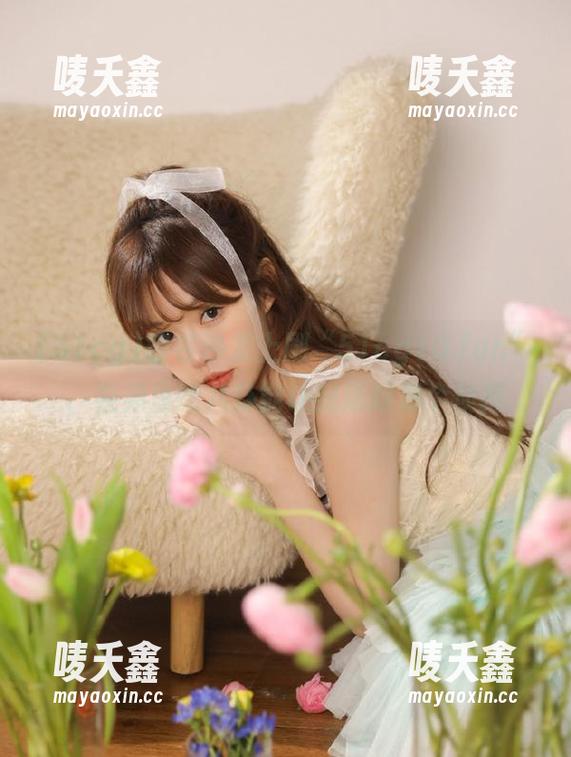 瘫在沙发上刷“51cg10.fun”，视频里的八卦能让我活得像个侦探