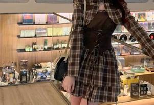 来51吃瓜上游走于线路之中，这波今日吃瓜必吃榜计算能否打动我买定离手的心…嗯～～