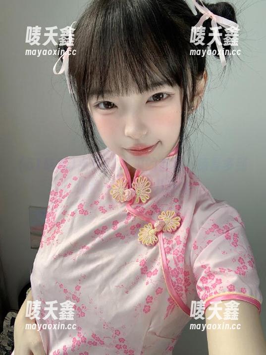 51吃瓜 点开51吃瓜的首页,惊喜多到让你一口喝掉八卦水