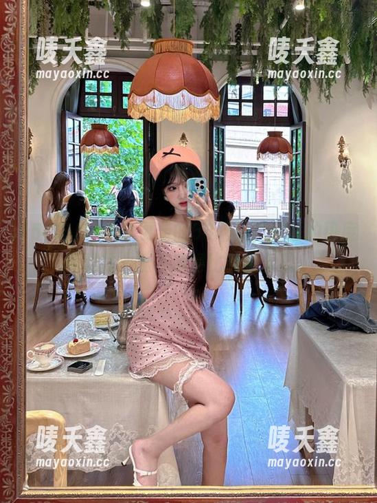 58吃瓜 永久更新的58吃瓜,里面的热度蹭蹭往上涨,演得比我还入戏。