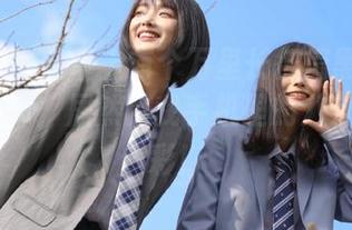 安卓上有个万里长征篇黑料正能量886su，居然比我手机里的八卦还要精彩！