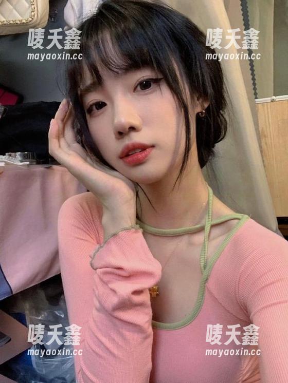 91吃瓜中心苹果版：感受不一样的瓜味，咬一口是满满的故事！