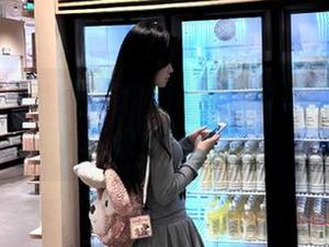 吃瓜不易？“hlw.bet网址”来教你轻松拿下热搜！