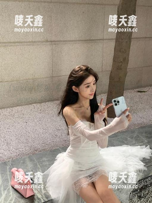 www.吃瓜 今天又想八卦了?只需下载“www.吃瓜”,没事儿时就成了你最大的快乐!