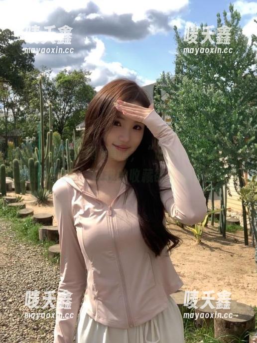 嘻嘻，“www.吃瓜网”里那股气氛，让我的收藏欲又躁动起来了。