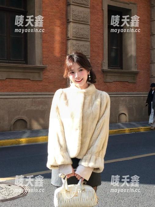 五一吃瓜 五一吃瓜导航:欢迎来到坑爹版网页之旅,准备好你的耐心吗?
