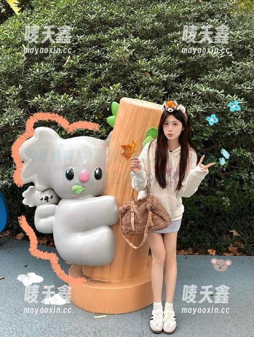 冲哥黑料 冲哥黑料新入口,小小鱼的故事能否唤醒你的好奇心?