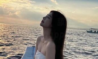 实话说，舔屏的过程不容易，但有吃瓜大本营app就没在怕的！