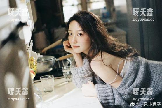 吃瓜头条 在“吃瓜头条”登录,发现我好像已经是资深吃瓜群众了?