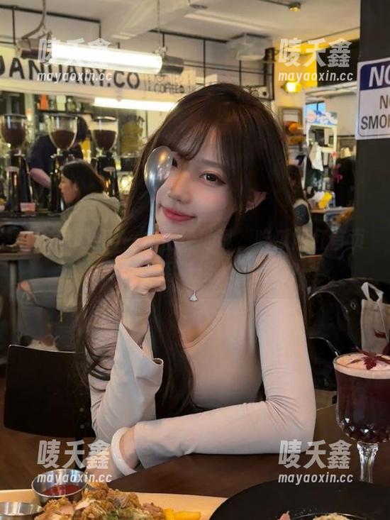 吃瓜网红 一本正经地说,吃瓜网红首页也需要备用链接,你信吗?