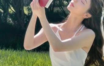 吃瓜黑料网独特视角，观看这场网红的“红”与“黑”争夺战！