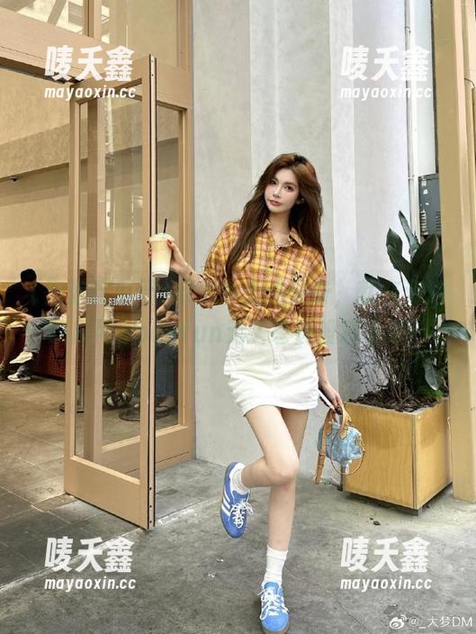 瓜太多无法分身，就在泡泡吃瓜网ppcgfun无头苍蝇般观看吧！