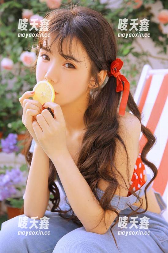 黑料不打烊 在黑料不打烊里登录,仿佛瞬间变成了八卦贴吧的深夜热聊—看,瓜烂了!