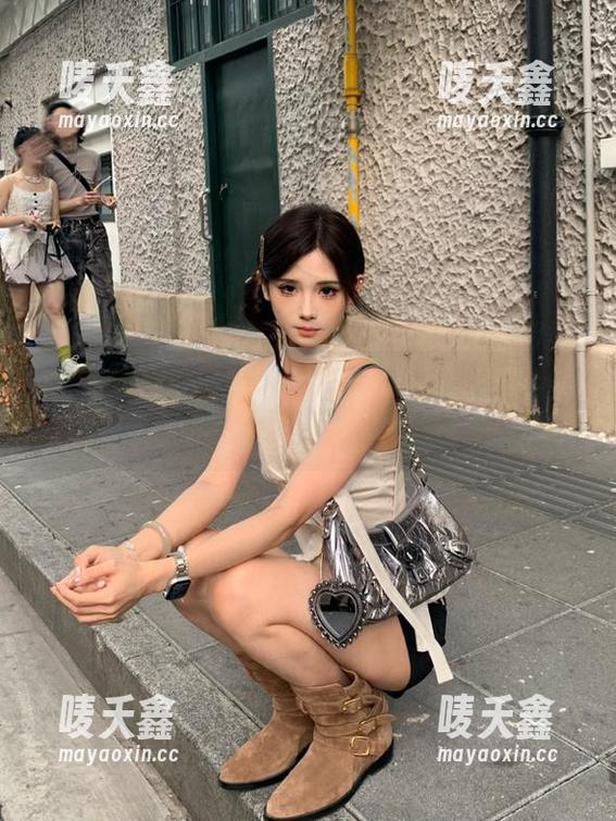 黑料冲哥 黑料冲哥今天的登录福利:一字马而已,别太认真!