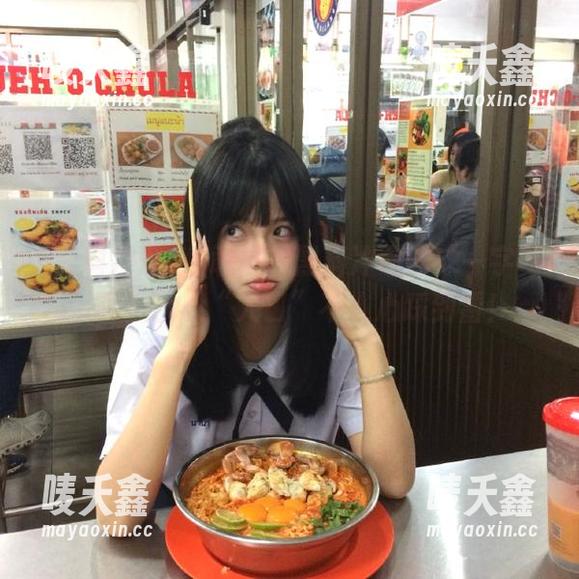 黑料冲哥 你敢挑战黑料冲哥的“一字马”吗?小心“入口”不小心踩到雷!