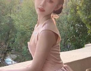 黑料正能量官网，给你不一样的花式八卦服务，蹭热度妥妥的！