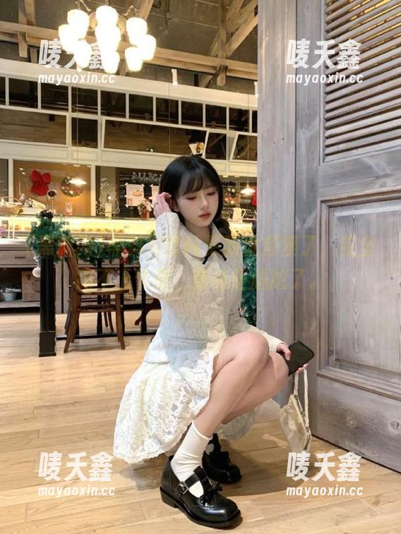 黑料网 黑料网官网更新太频繁了,完全跟不上节奏,真有些尴尬了。